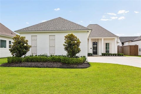 Photo of 17342 Bull Rush Avenue AVE, Prairieville, LA 70769 (MLS # NO2562107)