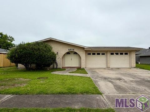 Photo of 2914 Creole Dr Dr, Houma, LA 70364 (MLS # BY2026008133)