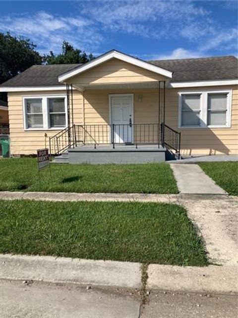 Photo of 3827 Derbigny Street St, Metairie, LA 70001 (MLS # NO2547095)