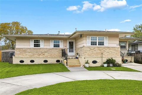 Photo of 3805 Henican Place Pl, Metairie, LA 70003 (MLS # NO2548346)