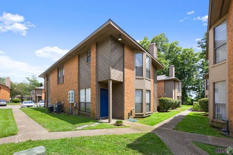 Photo of 1727 S Brightside View Dr Dr #A, Baton Rouge, LA 70820 (MLS # BR2026010165)