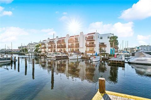 Photo of 8654 Pontchartrain Boulevard Blvd #14, New Orleans, LA 70124 (MLS # NO2560302)