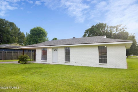 Photo of 513 English Drive, Lafayette, LA 70507 (MLS # 2600008250)