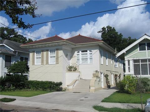 Photo of 1823 Broadway Avenue St #Rear, New Orleans, LA 70118 (MLS # NO2551994)