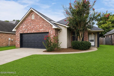 Photo of 213 Colchester Drive, Broussard, LA 70518 (MLS # 2600006073)