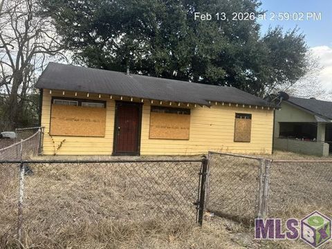 Photo of 5262 E Brookstown Dr Dr, Baton Rouge, LA 70805 (MLS # BR2026002809)