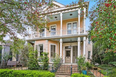 Photo of 2817 Chestnut Street St, New Orleans, LA 70115 (MLS # NO2548615)
