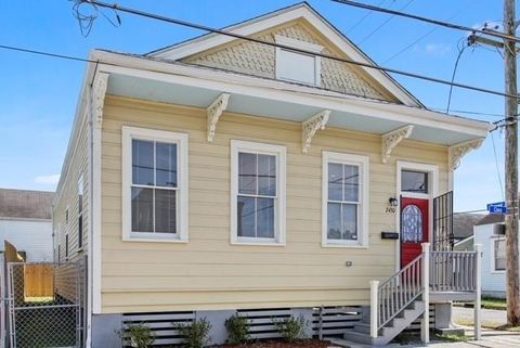 Photo of 2430 Clara Street St, New Orleans, LA 70113 (MLS # NO2556094)