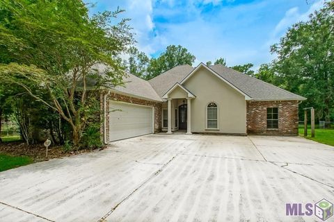Photo of 14150 Lockhart Ln Ln, Walker, LA 70785 (MLS # BR2026012227)