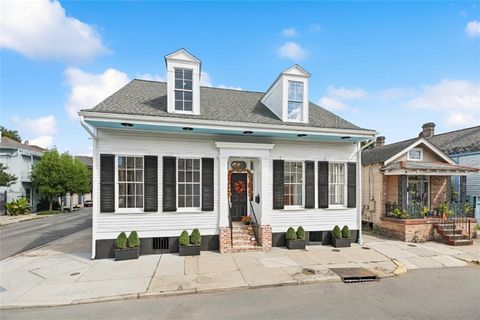 Photo of 1903 Dauphine Street St, New Orleans, LA 70116 (MLS # NO2521650)