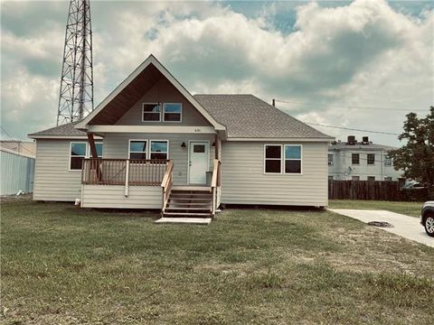 Photo of 601 Rouyer Street St, Gretna, LA 70056 (MLS # NO2556686)