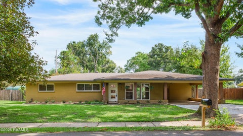 Photo of 220 Woodvale Avenue, Lafayette, LA 70503 (MLS # 2600008737)