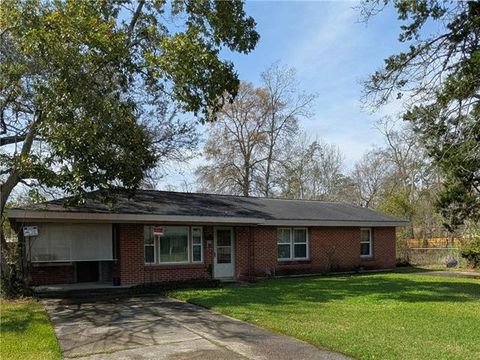Photo of 1145 S Pine Street St, Slidell, LA 70460 (MLS # NO2547428)