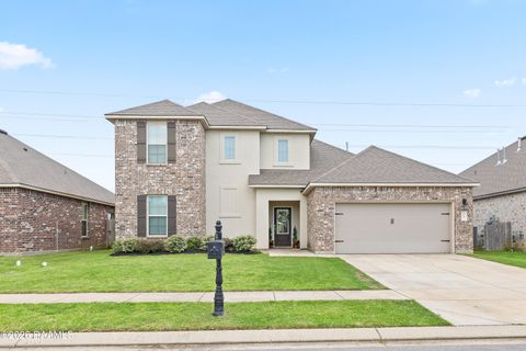 Photo of 107 Rue Chateau Royal Drive, Youngsville, LA 70592 (MLS # 2600004338)