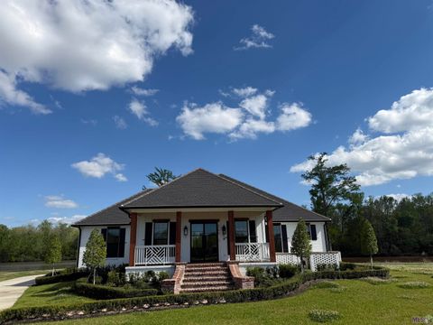 Photo of 26035 La Hwy 77, Plaquemine, LA 70764 (MLS # BR2026005752)
