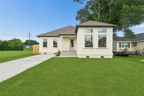 Photo of 637 Linden Street St, Metairie, LA 70003 (MLS # NO2564546)
