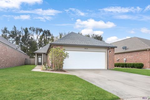 Photo of 3839 Southpass Ave Ave, Baton Rouge, LA 70820 (MLS # BR2026007564)