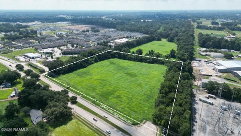 Photo of 500 W Pont Des Mouton Road, Carencro, LA 70520 (MLS # 2600008801)