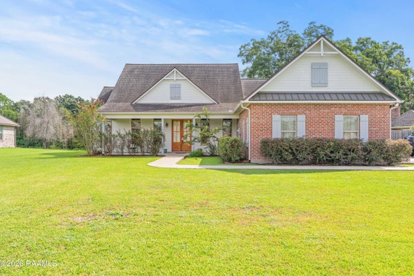 1004 KERN DR, BREAUX BRIDGE, LA 70517 - Image 08b88b0be2f38b0f2110e68e0eecd4fc/1129762214