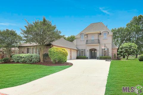 Photo of 40136 Swan Cir Cir, Gonzales, LA 70737 (MLS # BR2026007912)