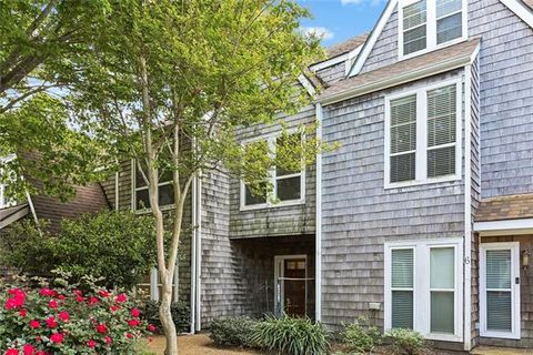 Photo of 4 Spinnaker Lane Ln, New Orleans, LA 70124 (MLS # NO2551917)