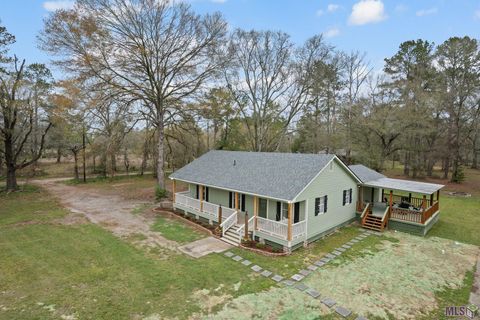 Photo of 30674 Corbin Ave Ave, Walker, LA 70785 (MLS # BR2026003920)