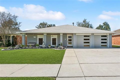 Photo of 13 Echezeaux Drive Dr, Kenner, LA 70065 (MLS # NO2545066)