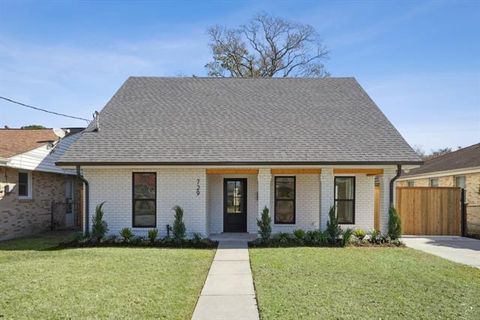 Photo of 729 Melody Drive Dr, Metairie, LA 70002 (MLS # NO2542023)