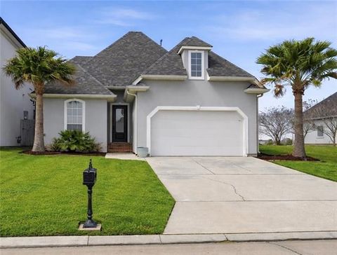 Photo of 1509 Royal Palm Drive Dr, Slidell, LA 70458 (MLS # NO2545919)