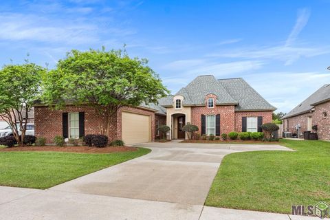 Photo of 14630 Wisteria Lakes Dr Dr, Central, LA 70818 (MLS # BR2026005959)