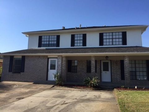 Photo of 805 Champagne Drive Dr, Kenner, LA 70065 (MLS # NO2566020)