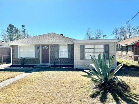 Photo of 931 Hailey Avenue Ave, Slidell, LA 70458 (MLS # NO2541998)