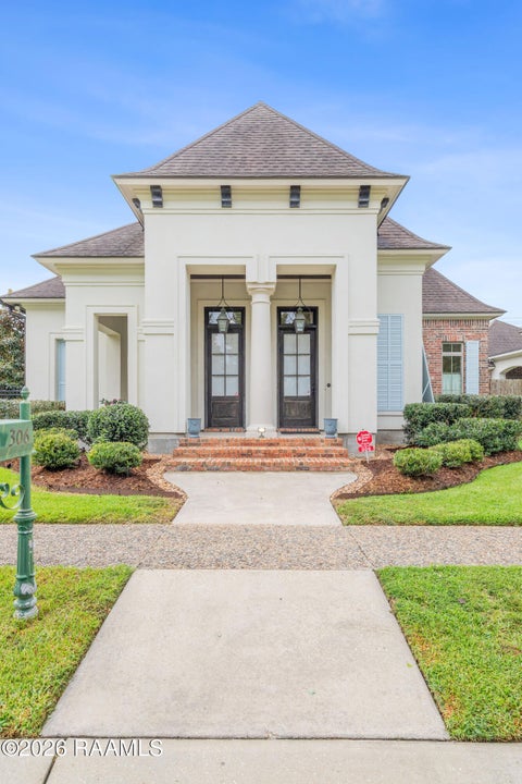 Photo of 306 Gleneagles Circle, Broussard, LA 70518 (MLS # 2600008070)