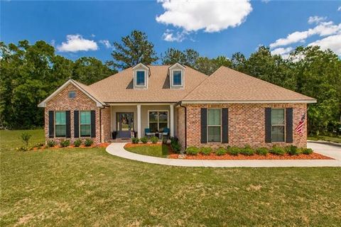 Photo of 607 Deason Drive, Picayune, MS 39466 (MLS # NO2554805)