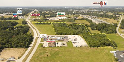 Photo of 6600 Blk Ambassador Caffery Parkway, Broussard, LA 70518 (MLS # 2500004317)