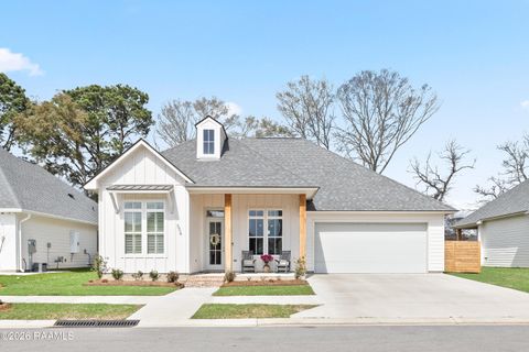 Photo of 506 Traditions Drive, Lafayette, LA 70508 (MLS # 2600001743)