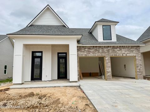 Photo of 113 Fountain Mdw Drive, Broussard, LA 70518 (MLS # 2600002828)