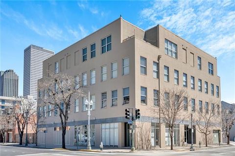 Photo of 835 Julia Street St #4, New Orleans, LA 70113 (MLS # NO2563923)