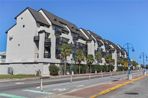 Photo of 7300 Lakeshore Drive Dr #31, New Orleans, LA 70124 (MLS # NO2553317)