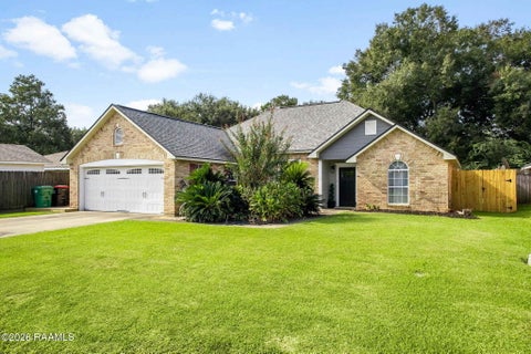 Photo of 104 Shady Park Drive, Lafayette, LA 70508 (MLS # 2600009097)