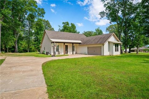 Photo of 103 Philadelphia Rd Road RD, Pineville, LA 71360 (MLS # CN2555475)