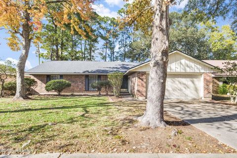 Photo of 103 Pinion Circle, Lafayette, LA 70508 (MLS # 2500006221)