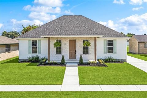 Photo of 2421 Garden Street, Meraux, LA 70075 (MLS # NO2564013)