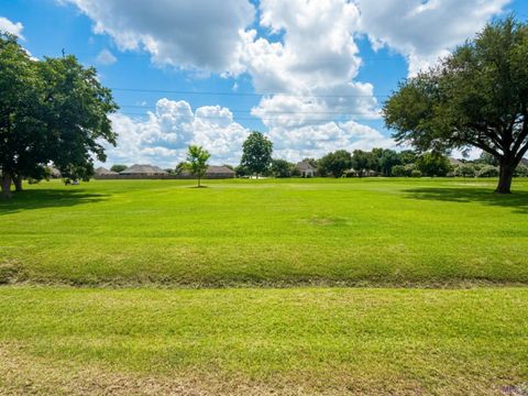 Photo of TBD Abby Road, Thibodaux, LA 70301 (MLS # BY2026012238)