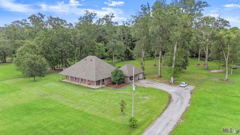 Photo of 11320 B Phillips Rd RD, Gonzales, LA 70737 (MLS # BR2026009854)