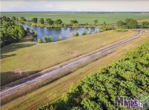 Photo of 4900 Bueche Rd, Port Allen, LA 70767 (MLS # BR2026004197)