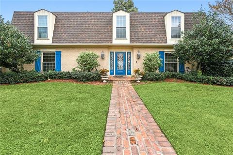 Photo of 4525 Beau Lac Lane Ln, Metairie, LA 70002 (MLS # NO2556158)