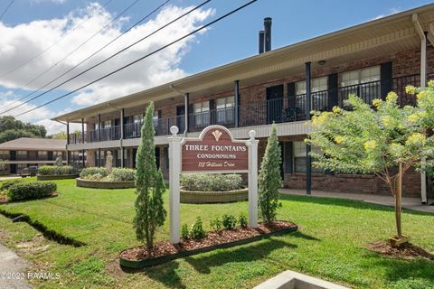 Photo of 112 Hillside Drive #16, Lafayette, LA 70503 (MLS # 2500004574)