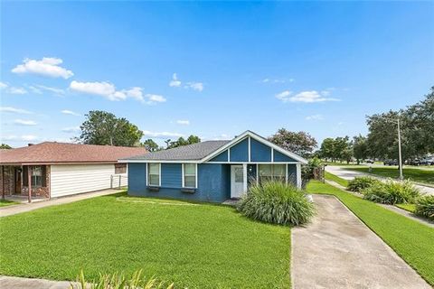 Photo of 100 Winnona Drive DR, Westwego, LA 70094 (MLS # NO2568054)