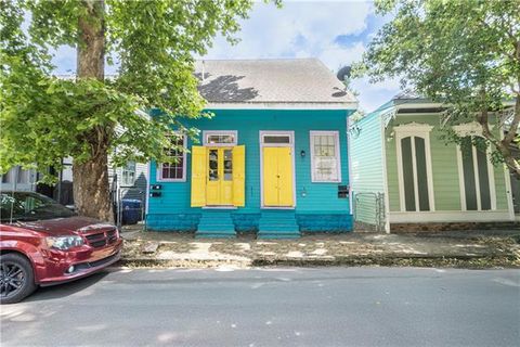 Photo of 2320 Burgundy Street ST, New Orleans, LA 70117 (MLS # NO2560306)